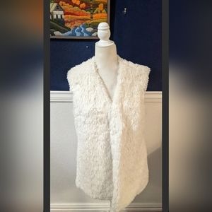 Collection by Bernardo White Faux Fur Vest size large